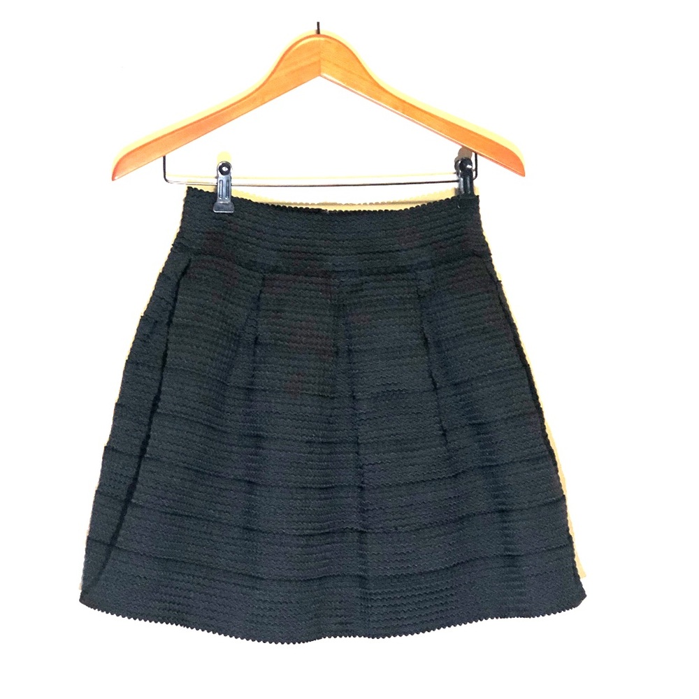 Structured black skirt